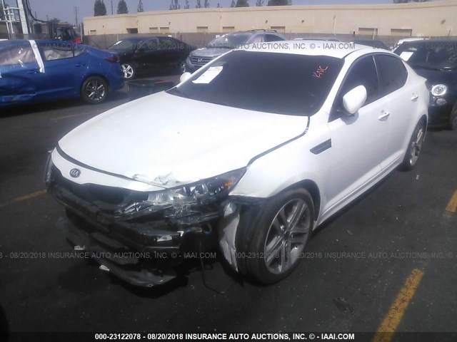 5XXGR4A65DG223508 - 2013 KIA OPTIMA SX WHITE photo 2