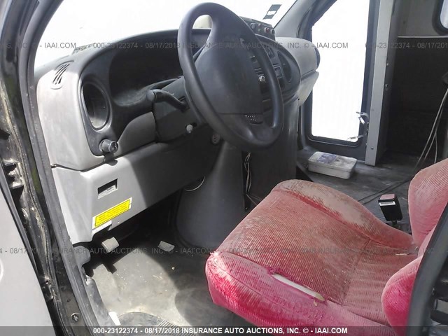 1FDXE45S02HA65948 - 2002 FORD ECONOLINE Unknown photo 5