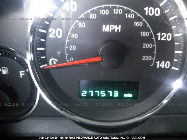 1J8HH48N96C226511 - 2006 JEEP COMMANDER BLACK photo 7