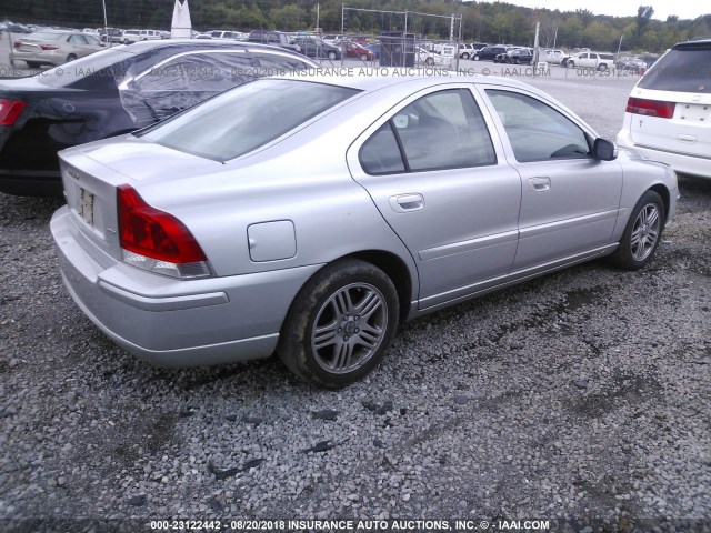 YV1RS592872603080 - 2007 VOLVO S60 2.5T SILVER photo 4