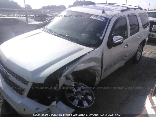 1GNFK33089R136250 - 2009 CHEVROLET TAHOE K1500 LTZ WHITE photo 2