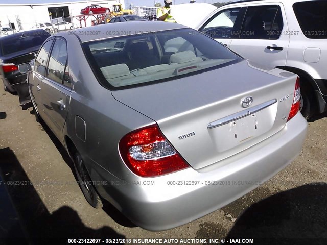 4T1BF32K54U570173 - 2004 TOYOTA CAMRY LE/XLE/SE Күміс фото 3