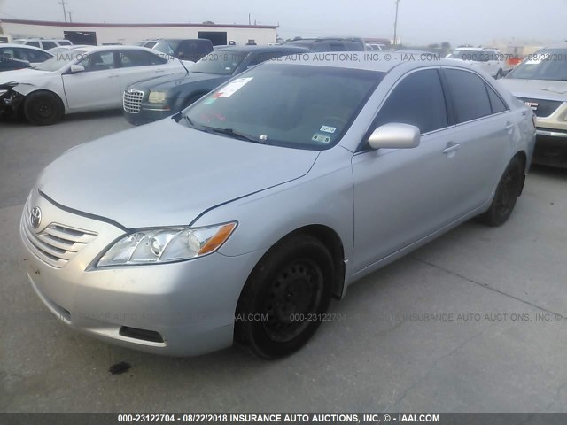 4T1BE46K37U634153 - 2007 TOYOTA CAMRY NEW GENERAT CE/LE/XLE/SE SILVER photo 2