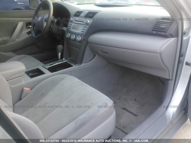 4T1BE46K37U634153 - 2007 TOYOTA CAMRY NEW GENERAT CE/LE/XLE/SE SILVER photo 5