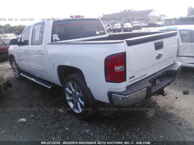 3GCPKTE75CG137838 - 2012 CHEVROLET SILVERADO K1500 LTZ WHITE photo 3