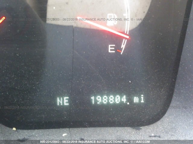 5LMEU88H34ZJ21635 - 2004 LINCOLN AVIATOR 银色 照片 7