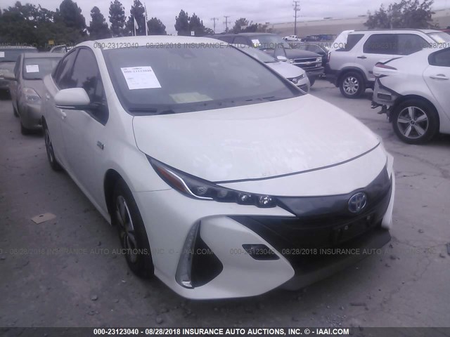 JTDKARFP8H3014608 - 2017 TOYOTA PRIUS PRIME  WHITE photo 1