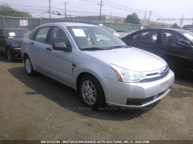 1FAHP35N38W133497 - 2008 FORD FOCUS SE/SEL/SES SILVER photo 1