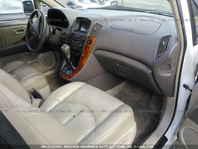 JT6HF10U2X0064908 - 1999 LEXUS RX 300 WHITE photo 5