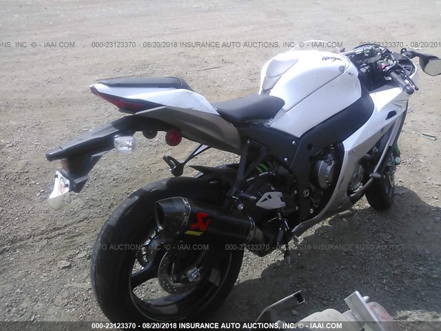 JKAZXCS11HA008490 - 2017 KAWASAKI ZX1000 S WHITE photo 4