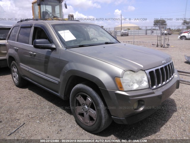 1J8HR58285C664539 - 2005 JEEP GRAND CHEROKEE LIMITED GOLD photo 1
