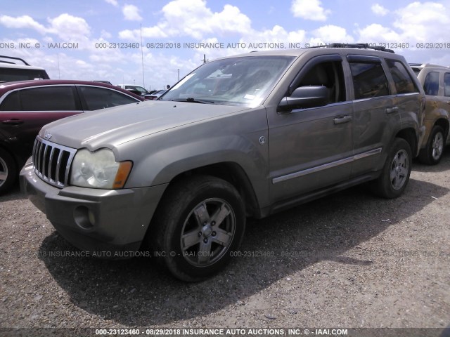 1J8HR58285C664539 - 2005 JEEP GRAND CHEROKEE LIMITED GOLD photo 2