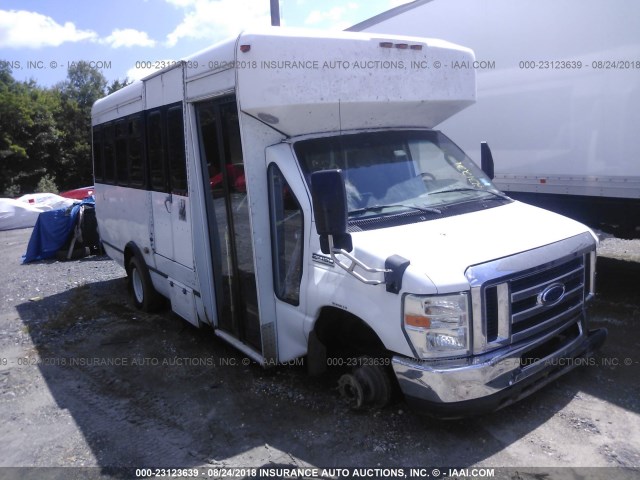 1FDFE45P89DA19891 - 2009 FORD E450 WHITE photo 1