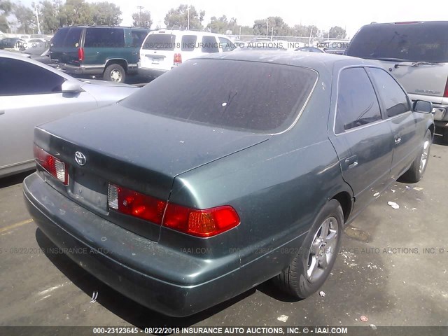 4T1BG22K4YU980184 - 2000 TOYOTA CAMRY CE/LE/XLE 绿色 照片 4