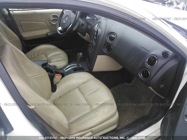 2G2WP552671138688 - 2007 PONTIAC GRAND PRIX WHITE photo 5