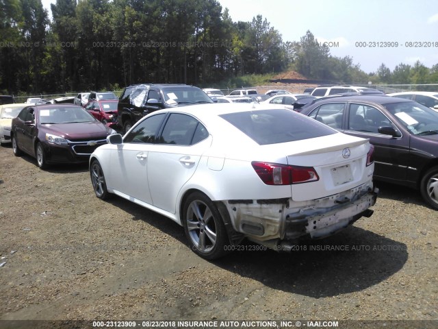 JTHBF5C26C5171441 - 2012 LEXUS IS 250 WHITE photo 3