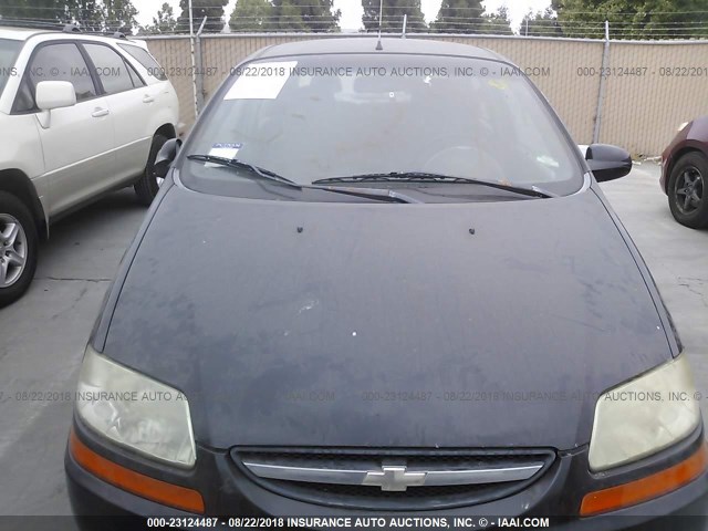 KL1TJ52654B255978 - 2004 CHEVROLET AVEO LS BLACK photo 6