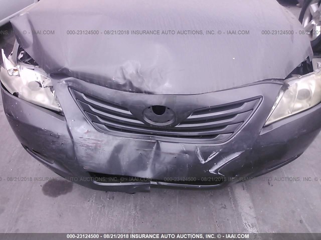 4T4BE46K98R034826 - 2008 TOYOTA CAMRY CE/LE/XLE/SE GRAY photo 6