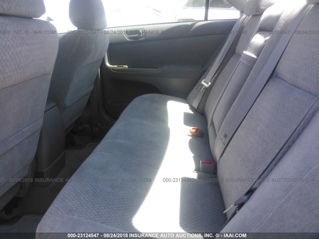 4T1BE32K53U709803 - 2003 TOYOTA CAMRY LE/XLE/SE Күміс фото 8