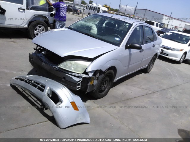 1FAFP34NX7W342193 - 2007 FORD FOCUS ZX4/S/SE/SES 银色 照片 2