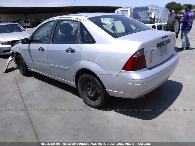 1FAFP34NX7W342193 - 2007 FORD FOCUS ZX4/S/SE/SES 银色 照片 3