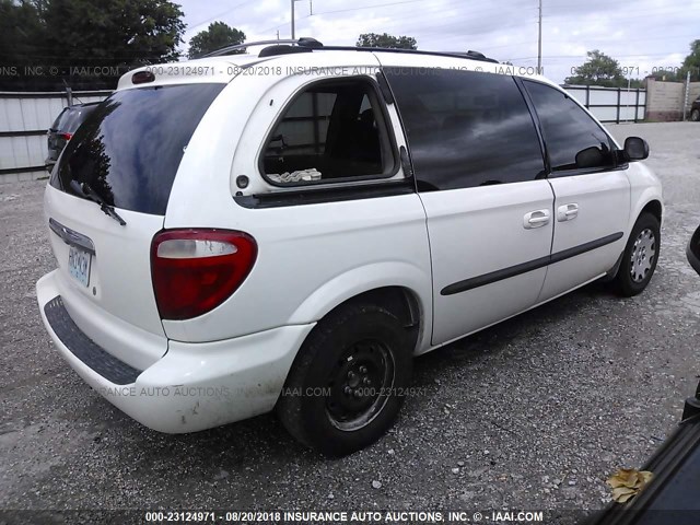 1C4GP45R34B505713 - 2004 CHRYSLER TOWN & COUNTRY  WHITE photo 4