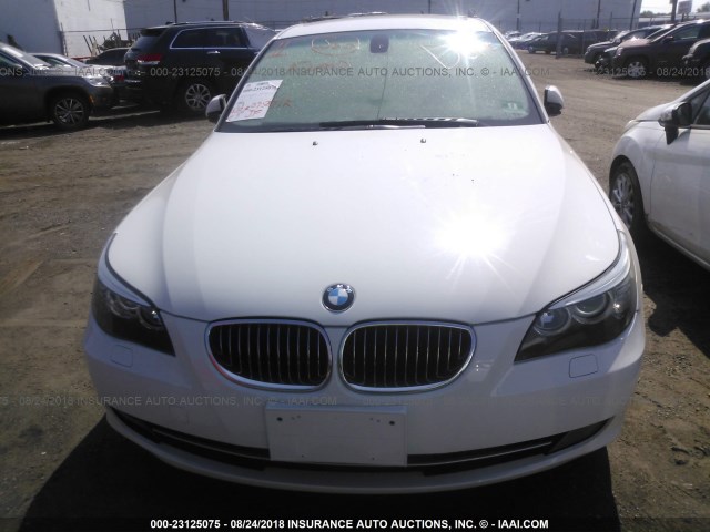 WBANV13538CZ54320 - 2008 BMW 528 XI WHITE photo 6