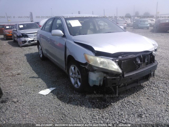 4T1BK46K28U064477 - 2008 TOYOTA CAMRY LE/XLE/SE Күміс фото 1