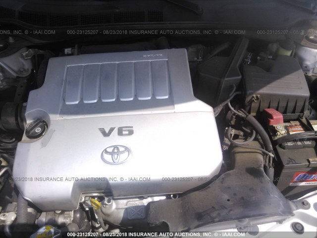 4T1BK46K28U064477 - 2008 TOYOTA CAMRY LE/XLE/SE Күміс фото 10