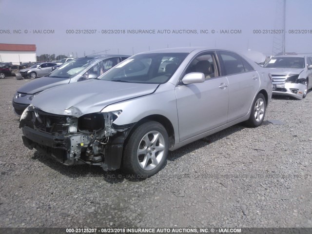 4T1BK46K28U064477 - 2008 TOYOTA CAMRY LE/XLE/SE Күміс фото 2