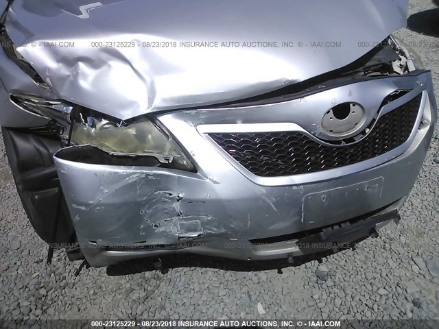 4T1BK46K87U027979 - 2007 TOYOTA CAMRY NEW GENERAT LE/XLE/SE SILVER photo 6