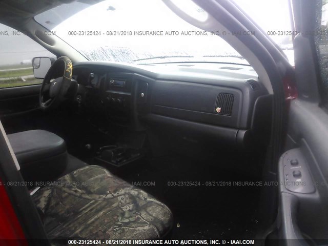 3D7KS28D85G809549 - 2005 DODGE RAM 2500 ST/SLT 红色 照片 5