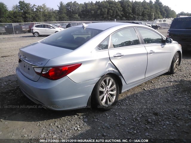 5NPEC4AB0CH433393 - 2012 HYUNDAI SONATA SE/LIMITED GRAY photo 4