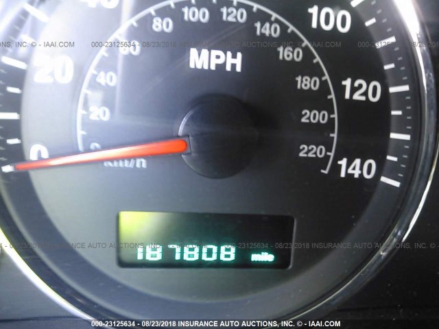 1J8HG48KX7C685928 - 2007 JEEP COMMANDER GRAY photo 7