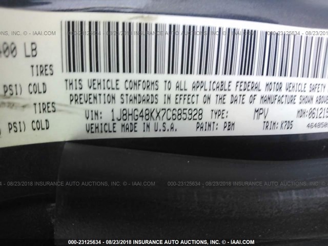 1J8HG48KX7C685928 - 2007 JEEP COMMANDER GRAY photo 9