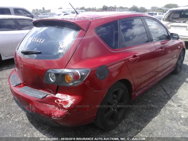 JM1BK343651219412 - 2005 MAZDA 3 HATCHBACK RED photo 4