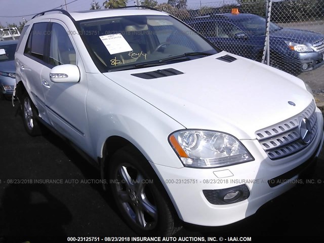 4JGBB22E78A419732 - 2008 MERCEDES-BENZ ML 320 CDI WHITE photo 1