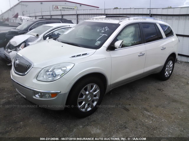 5GAKRCED2CJ138991 - 2012 BUICK ENCLAVE CREAM photo 2