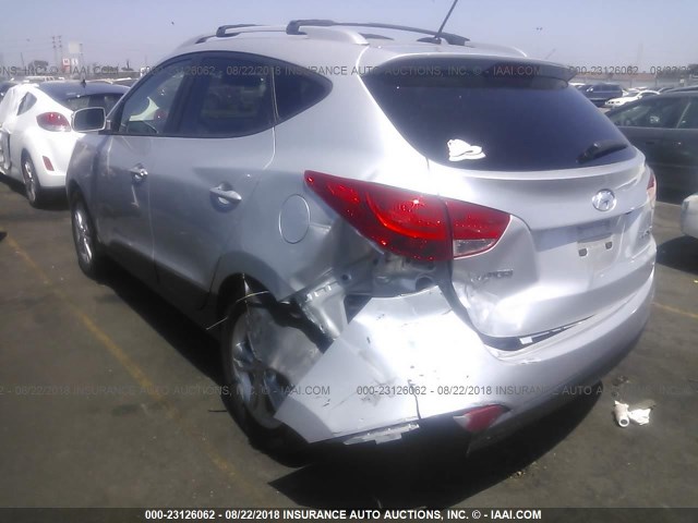 KM8JU3AC1DU653708 - 2013 HYUNDAI TUCSON GLS/LIMITED SILVER photo 3