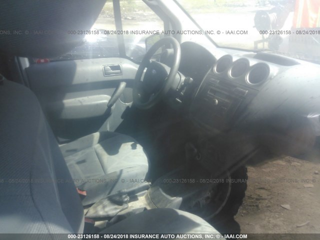 NM0LS7AN4AT017648 - 2010 FORD TRANSIT CONNECT XL WHITE photo 5