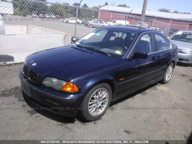 WBAAM5336XFR07111 - 1999 BMW 328 I AUTOMATIC BLUE photo 2