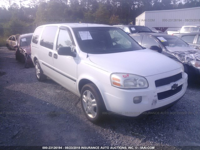 1GNDV23WX8D137702 - 2008 CHEVROLET UPLANDER LS 白色 照片 1