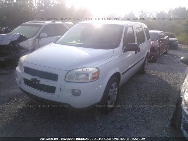 1GNDV23WX8D137702 - 2008 CHEVROLET UPLANDER LS 白色 照片 2
