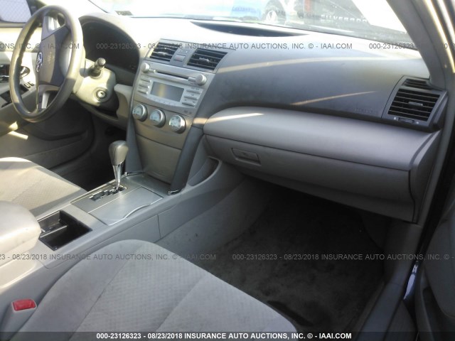 4T1BE46K07U647958 - 2007 TOYOTA CAMRY NEW GENERAT CE/LE/XLE/SE GRAY photo 5