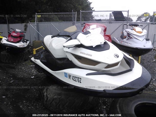 00000CAYDV10469E2 - 2012 SEADOO SEADOO GTX  WHITE photo 1