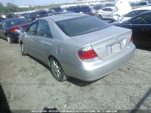 4T1BF30K76U115735 - 2006 TOYOTA CAMRY LE/XLE/SE 银色 照片 3