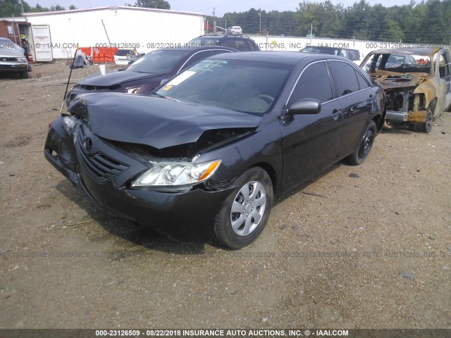 4T1BE46K07U647863 - 2007 TOYOTA CAMRY NEW GENERAT CE/LE/XLE/SE GRAY photo 2