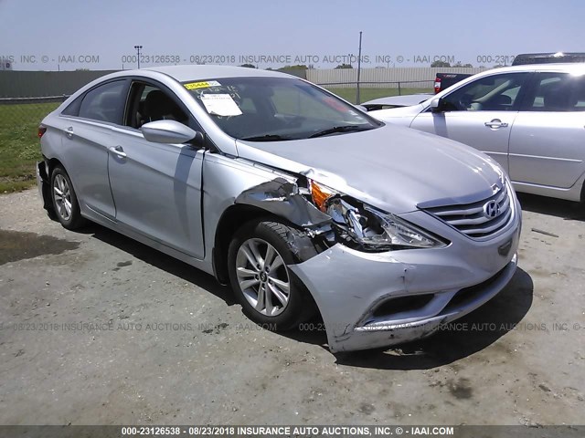 5NPEB4AC7CH497510 - 2012 HYUNDAI SONATA GLS SILVER photo 1