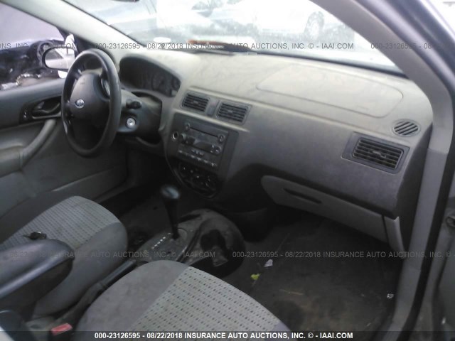 1FAFP34N47W250139 - 2007 FORD FOCUS ZX4/S/SE/SES 银色 照片 5