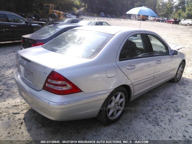 WDBRF81J04F489867 - 2004 MERCEDES-BENZ C 240 4MATIC SILVER photo 4